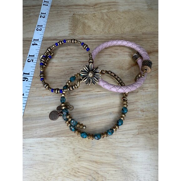 Alex & Ani Set Of 3 Memory Wire & Beaded Bracelets With Pink Braided Leather Tur - Picture 5 of 9